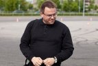 Olimpiečiai varžėsi automobilių slalomo trasoje