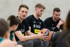 Kauno "Žalgirio" krepšininkai susitiko su paaugliais