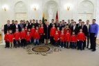 Prezidentė Dalia Grybauskaitė susitiko su Lietuvos ledo ritulio rinktine