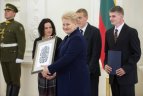 Apdovanojimų ceremonija prezidentūroje.