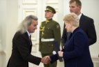 Apdovanojimų ceremonija prezidentūroje.