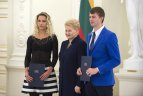 Apdovanojimų ceremonija prezidentūroje.