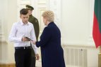Apdovanojimų ceremonija prezidentūroje.