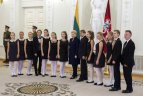 Apdovanojimų ceremonija prezidentūroje.