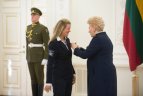 Buriuotojai Gintarei Scheidt įteiktas  Lietuvos prezidentės apdovanojimas