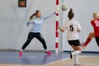 Moterys po futbolo treniruočių grįžta laimingesnės