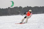 Ant Kauno marių ledo vyko Lietuvos buriavimo jėgos aitvarų čempionatas