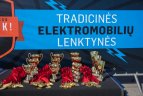 Elektromobilių maratoną vainikavo vaikų lenktynės
