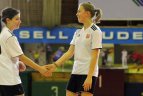Moterys iš futbolo treniruočių grįžta laimingesnės