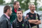 Į "Švaros brolių" savitarnos plovyklos atidarymą susirinko  lenktyninkai