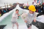 „Red Bull Jump & Freeze“ Liepkalnyje.