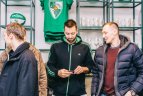 Žalgiriečiai didžiausios „Žalgirio“ atributikos parduotuvės atidaryme