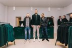 Žalgiriečiai didžiausios „Žalgirio“ atributikos parduotuvės atidaryme