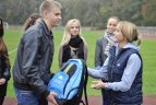 Živilė Balčiūnaitė įteikė aprangas jauniesiems bėgikams