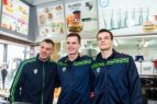 Kauno "Žalgirio" krepšininkai stojo už "McDonald's" prekystalio.