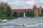 Pasaulio jaunimo irklavimo čempionate Trakuose dėl medalių kovos dvi Lietuvos įgulos.