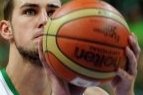 Lietuvoje vasarį apsilankiusi kūrybinė grupė iš JAV pristatė NBA svetainėje video apybraižą apie Joną Valančiūną.